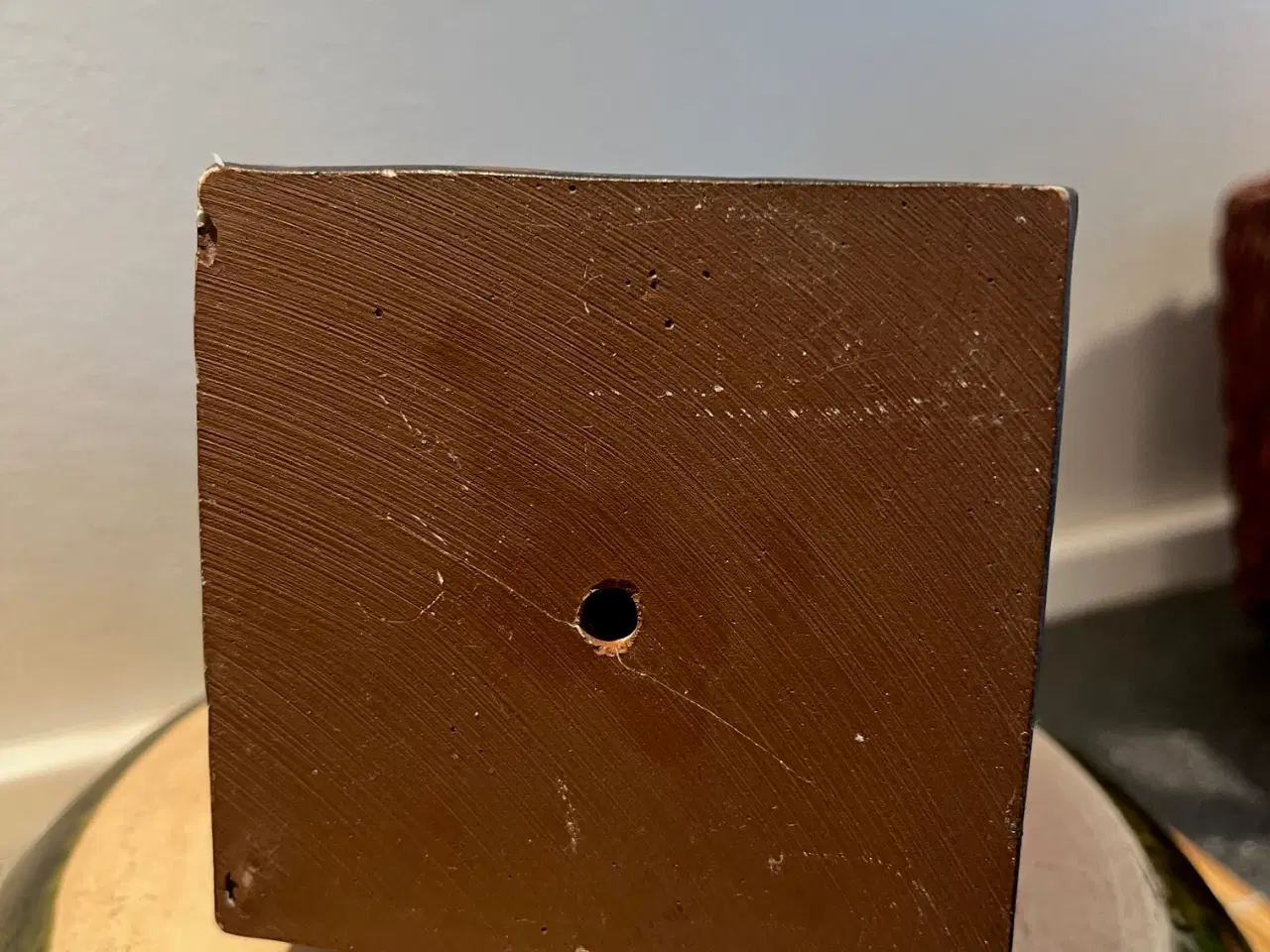 Billede 9 - Smuk, dekorativ Buddha-figur på detaljeret base 