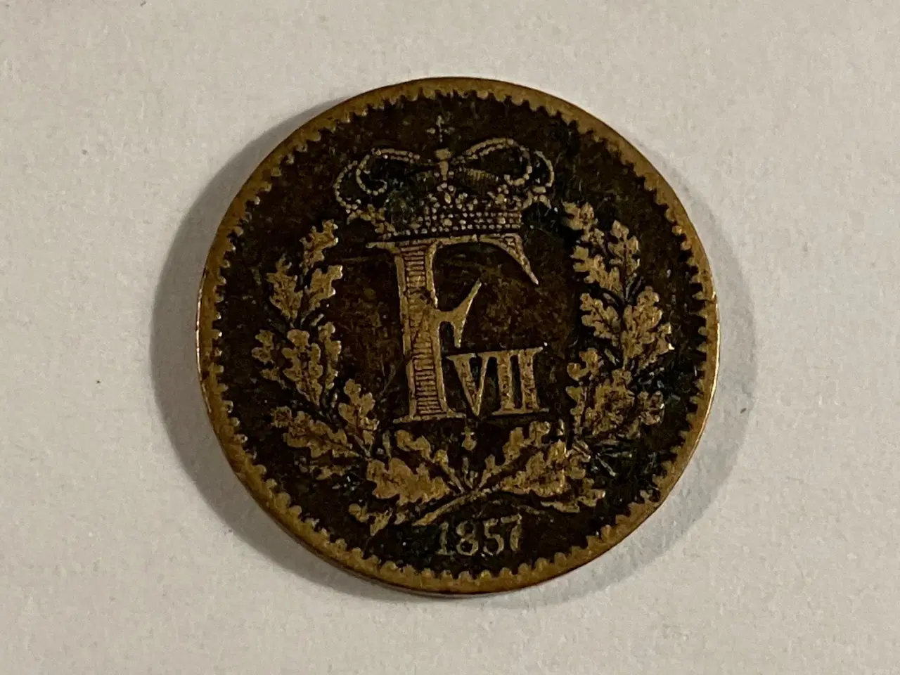 Billede 2 - 1/2 Skilling 1857 Danmark