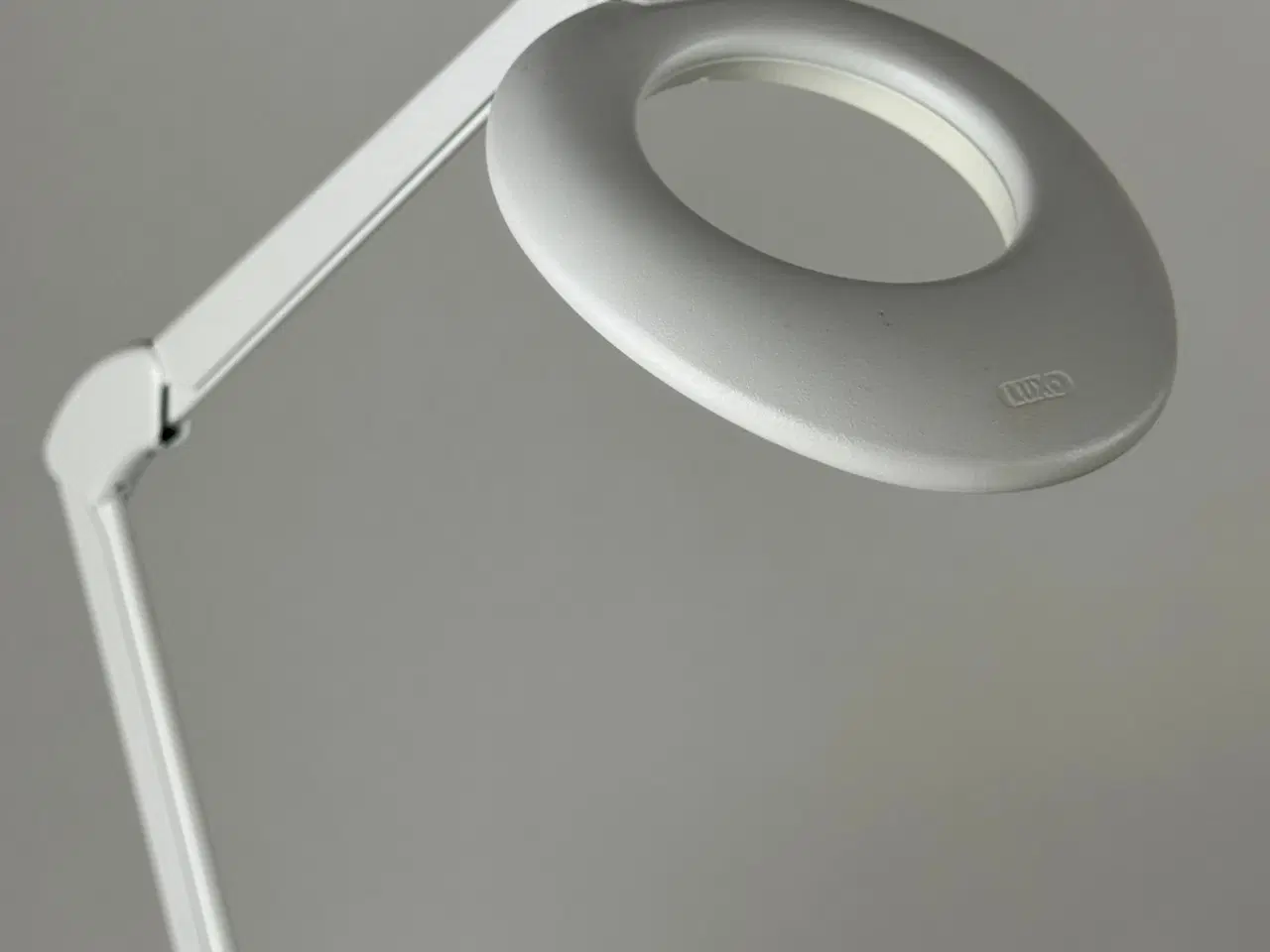 Billede 6 - Luxo Ovelo LED Bordlampe – Hvid