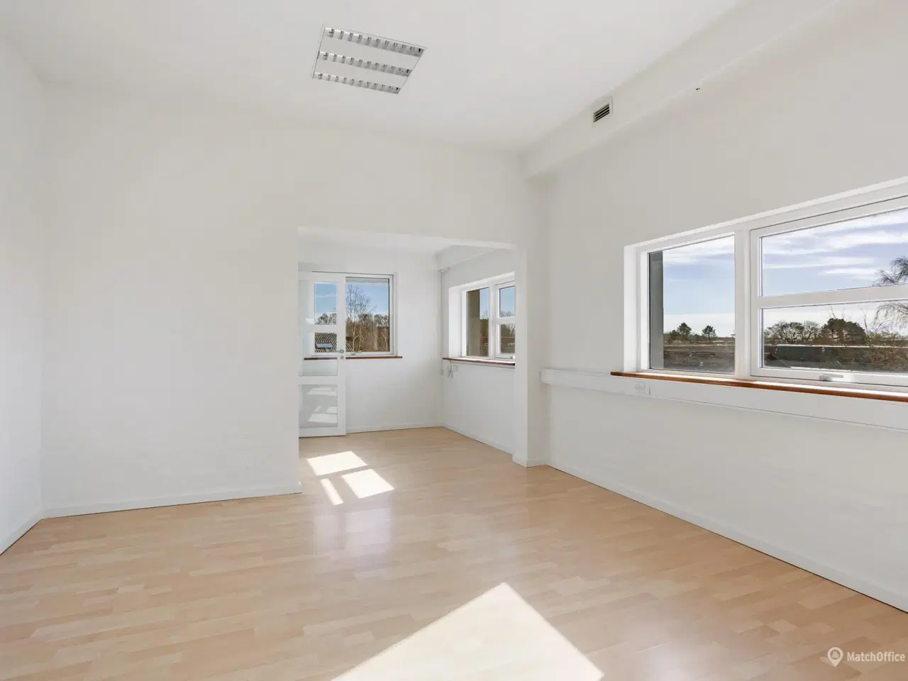 Billede 5 - Lyst kontor i større erhvervspark