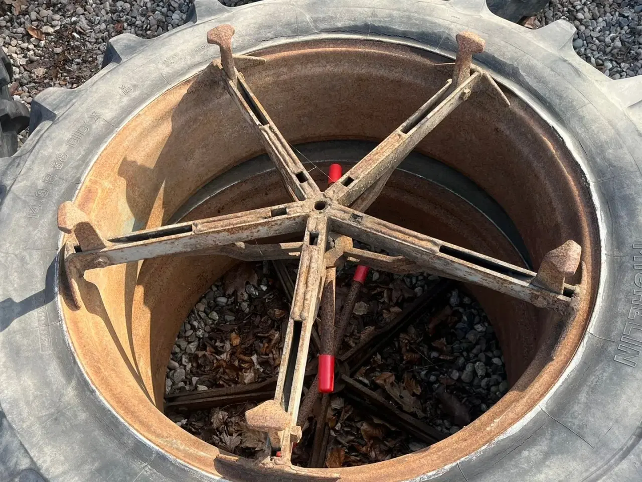 Billede 6 - Michelin 14.9 R38 5 arme med bredeklør