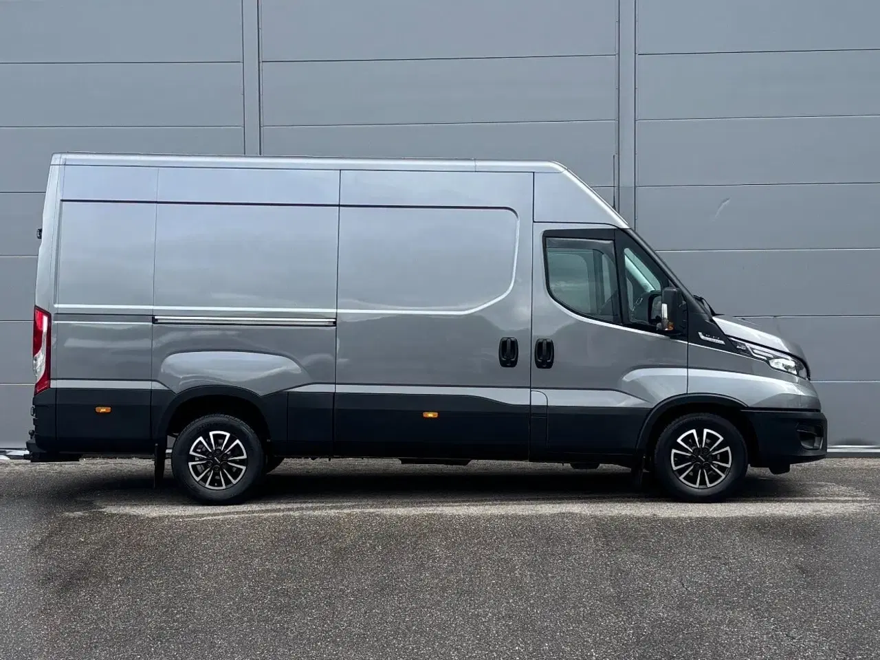 Billede 10 - Iveco Daily 3,0 35S21 12m³ Van AG8
