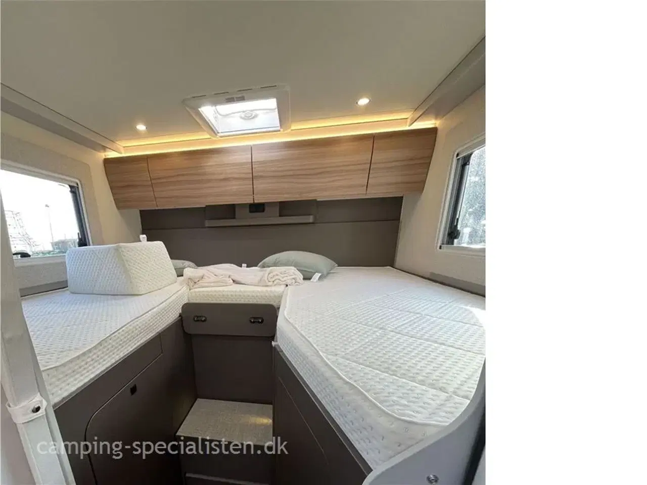 Billede 14 - 2026 - Bürstner B66 TD 690   NYHED! Bürstner B66 TD 690 2026 kampagnemodel - Kommer til forår 2026 hos Camping-Specialisten.dk