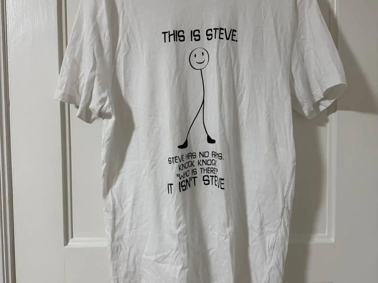 Billede 1 - Steve Knock Knock T-shirt – M, næsten ubrugt
