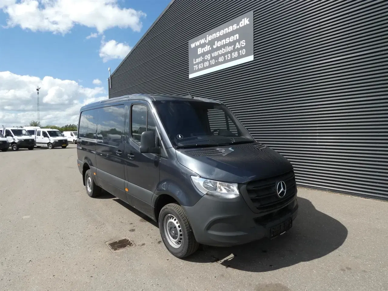 Billede 1 - Mercedes-Benz Sprinter 317 2,0 CDI A2 H2 RWD 9G-Tronic 170HK Van Aut.