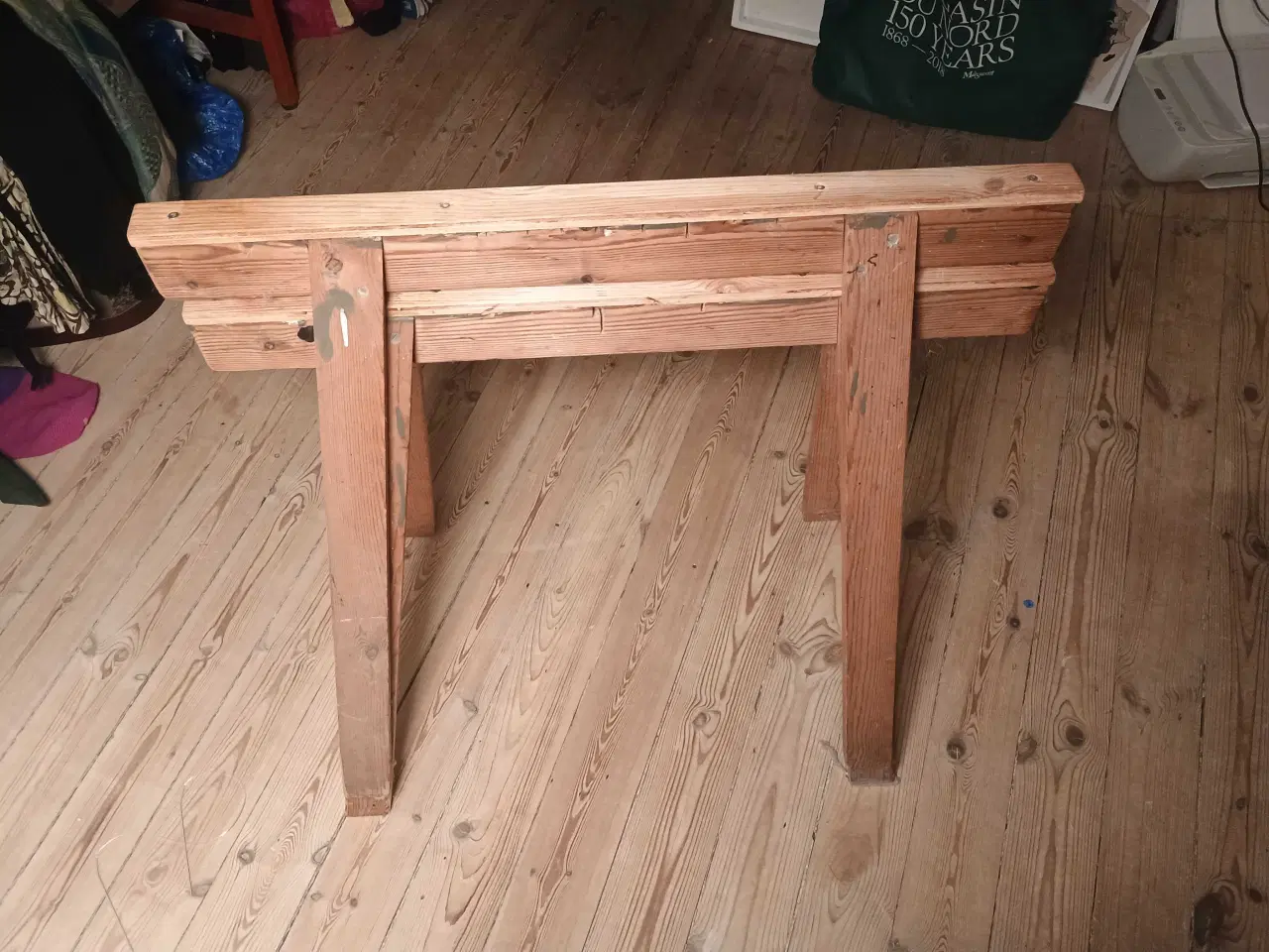 Billede 1 - Træbukke