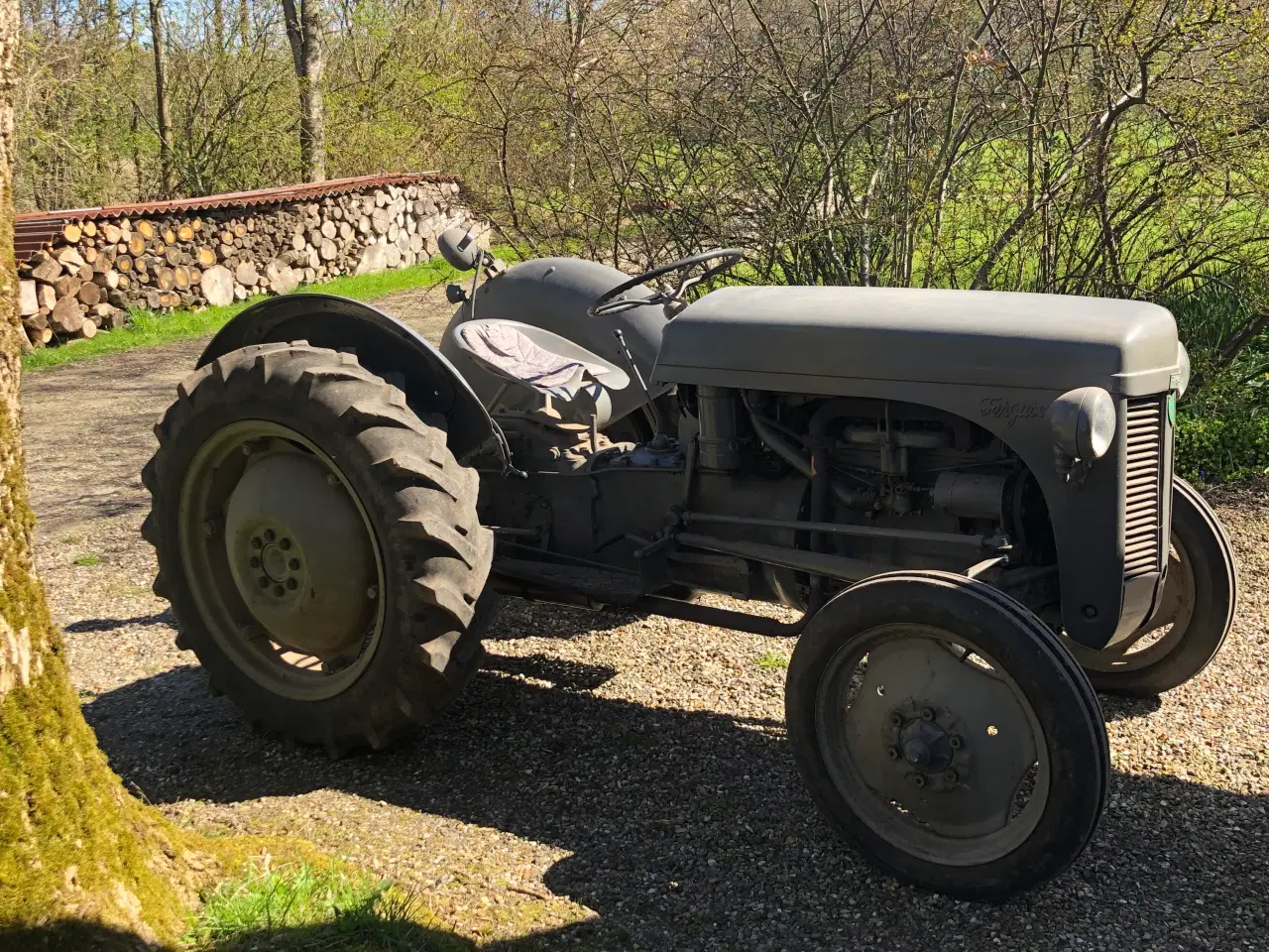 Billede 1 - Pæn grå Ferguson