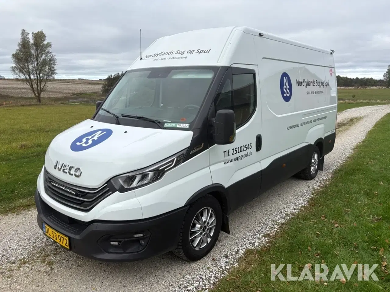 Billede 1 - Varebil Iveco Daily 35-180 med indbygget spule- og renseanlæg