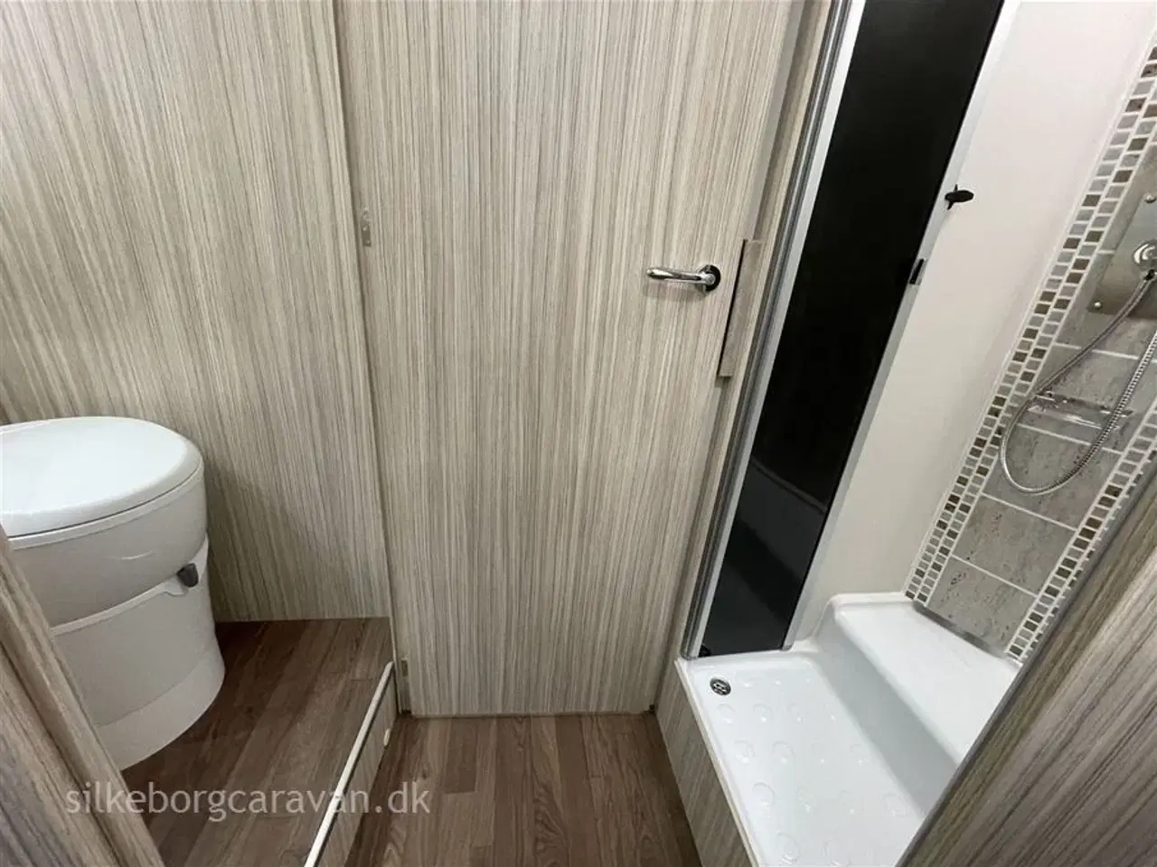 Billede 15 - 2025 - Elnagh T-Loft 582