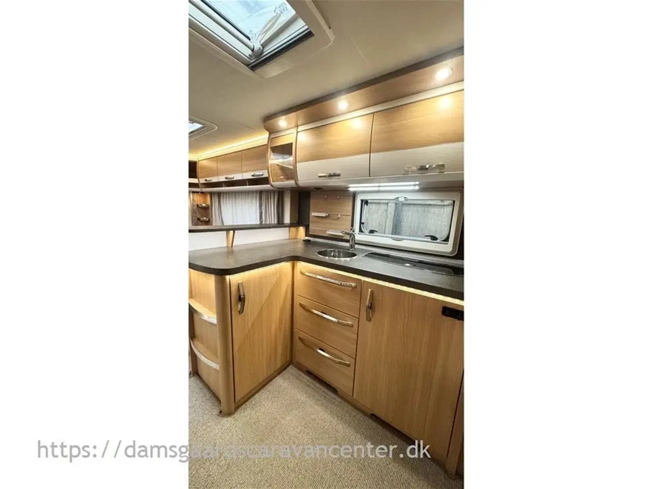 Billede 10 - 2018 - Knaus Südwind Silver Selection 590 FUS   Franskseng-Gulvtemp.-Mover-Aircon-Telt