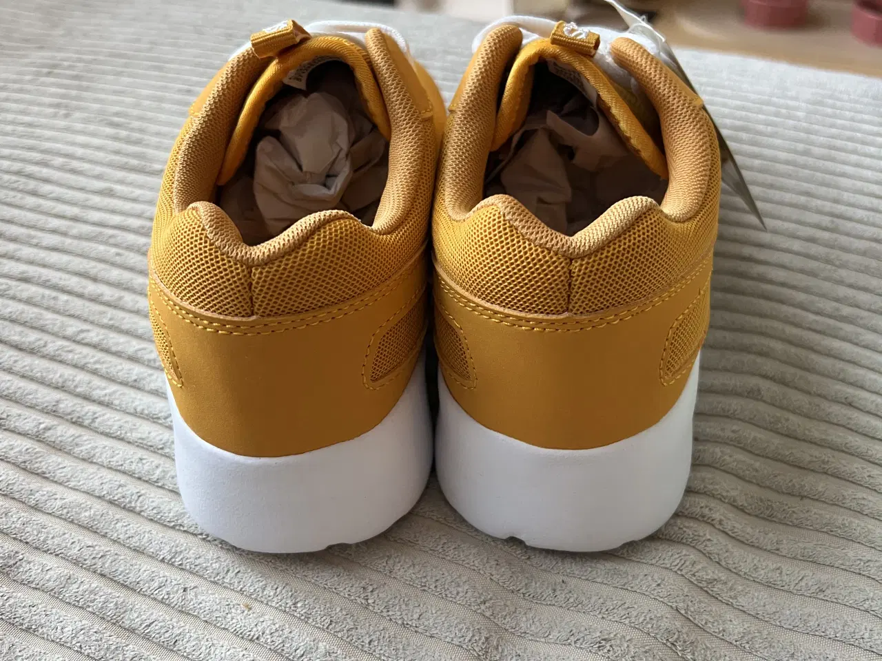 Billede 3 - Nye sko, str. 39