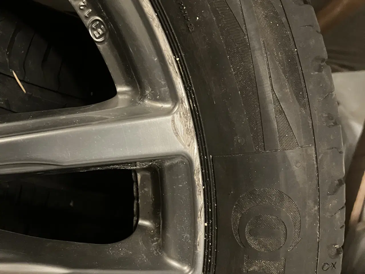 Billede 2 - Alufælge med dæk Skoda Octavia