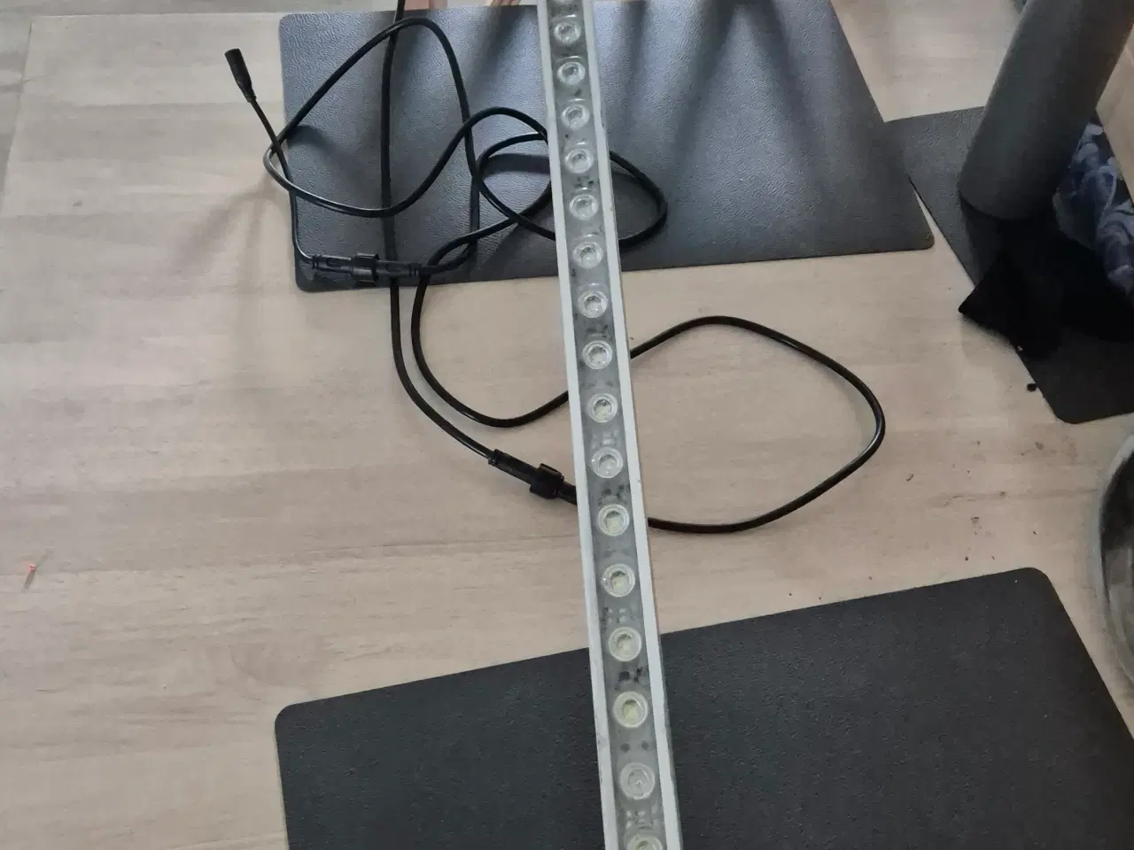 Billede 1 - JMB Aqualight Led, 124 cm, 36W, hvid/rød