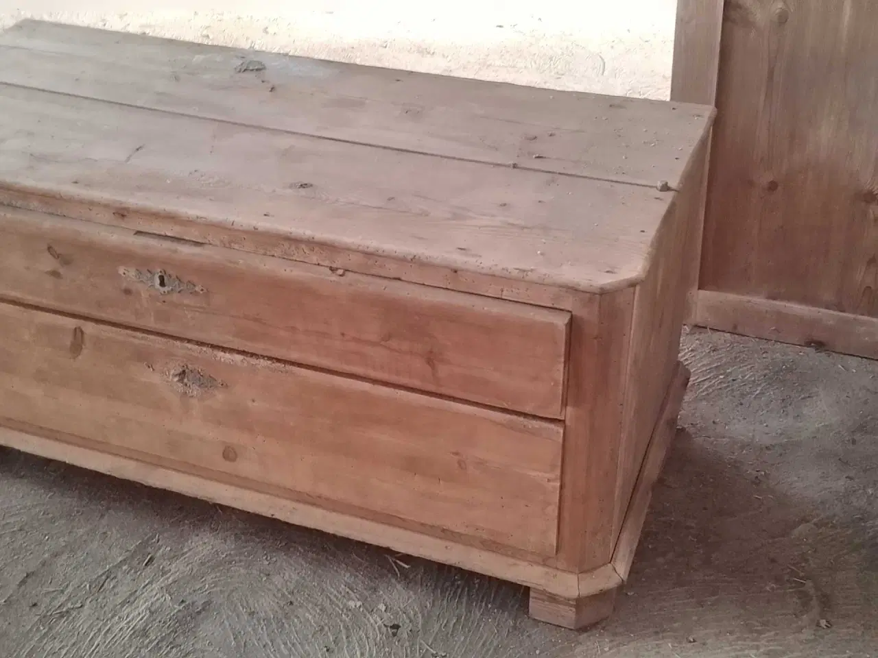 Billede 8 - Karlekammerskab