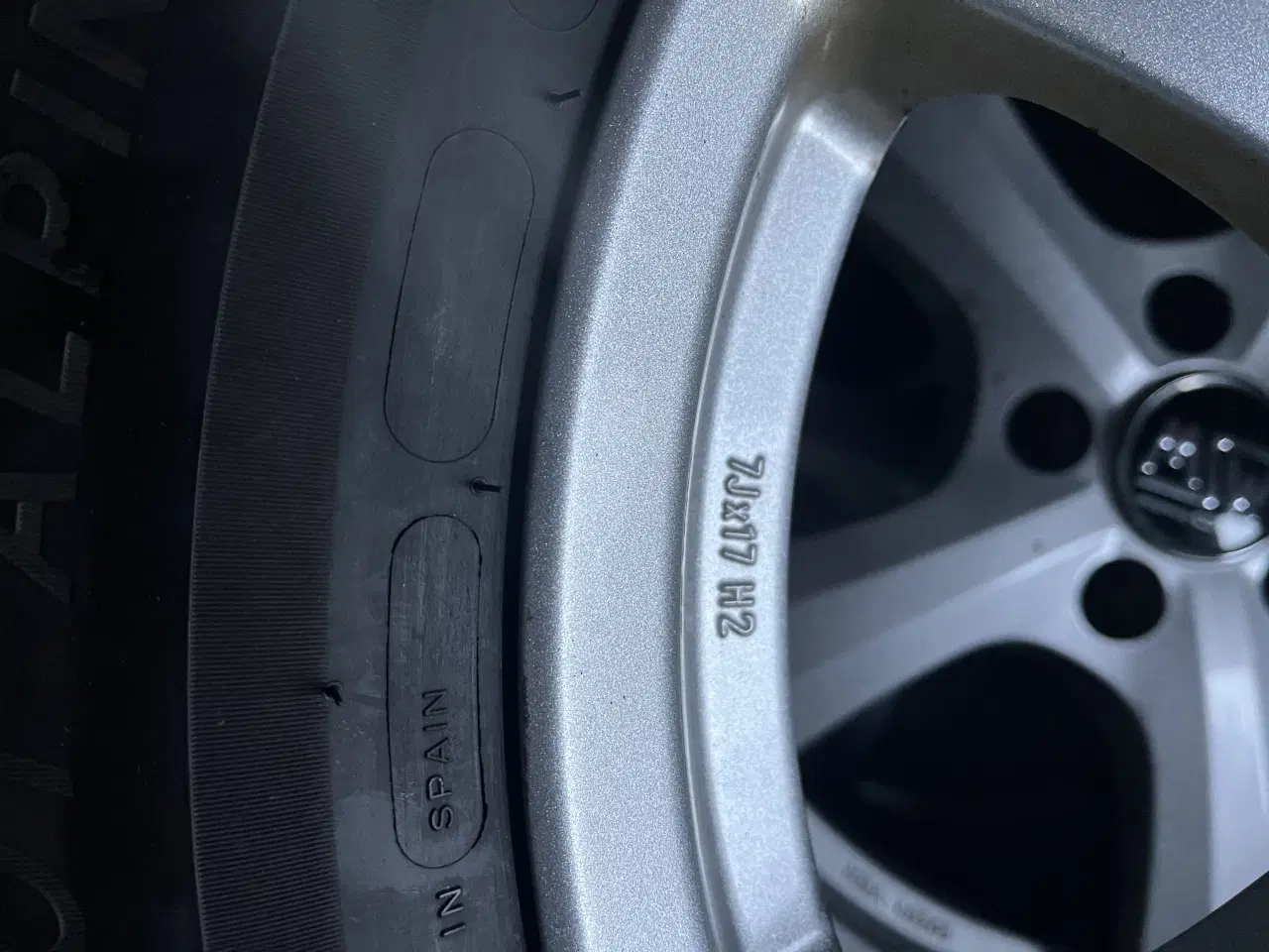 Billede 10 - Flotte vinterdæk med alu-fælge til RAV4