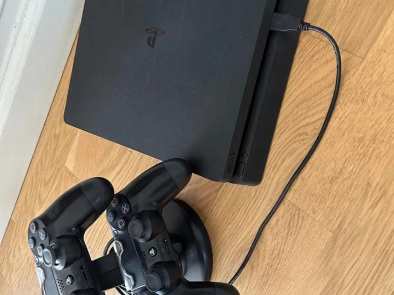 Billede 1 - Playstation 4 slim