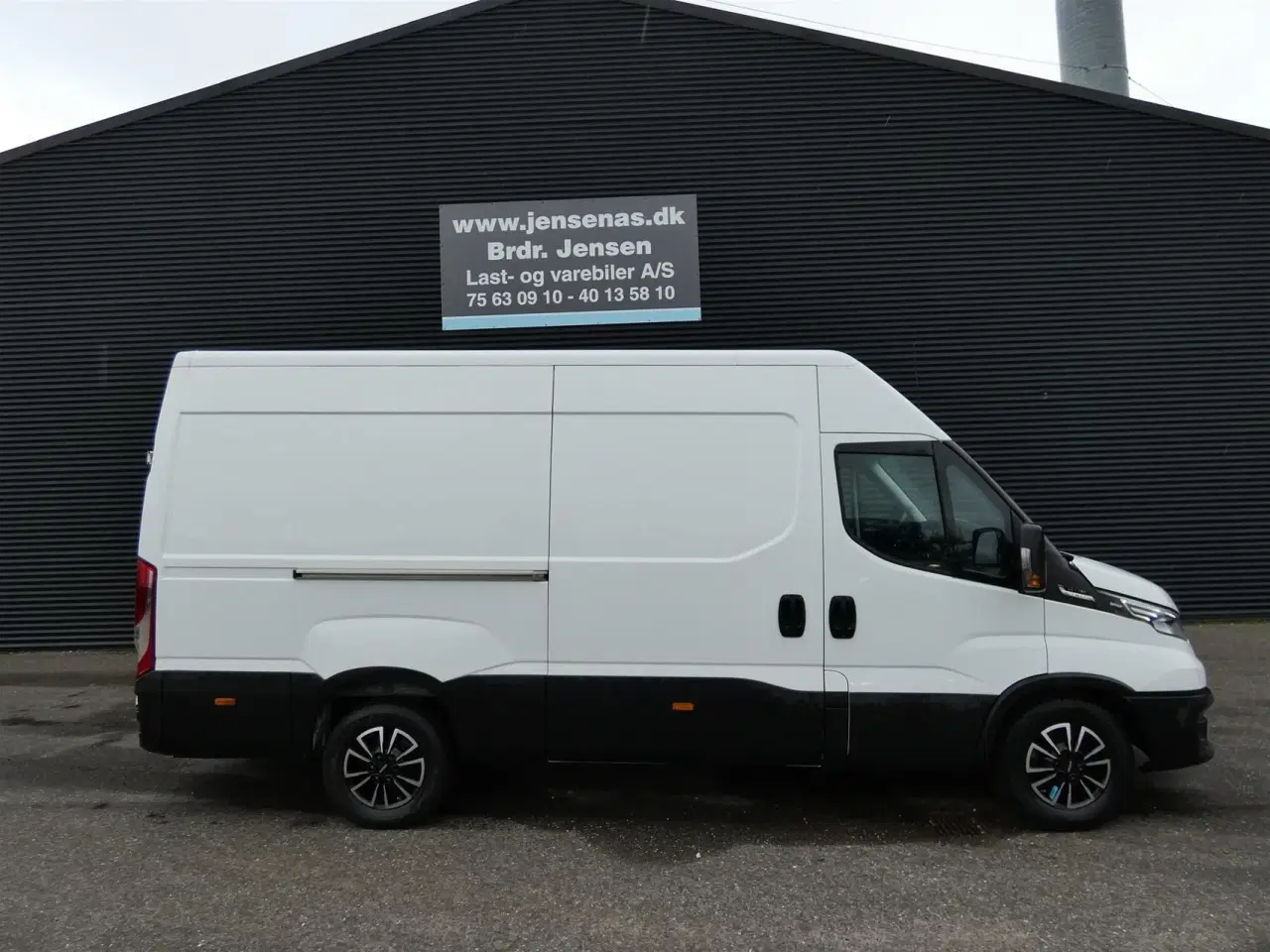Billede 2 - Iveco Daily 35S18 12m3 3,0 D 180HK Van 8g Aut.