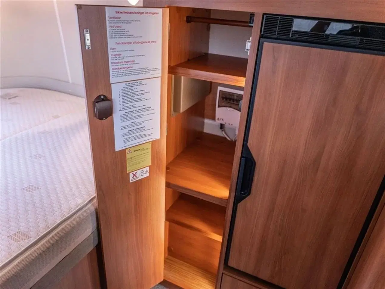 Billede 20 - 2019 - Hymer Eriba Touring Troll 535 GT   Yderst velholdt vogn med hævetag og meget udstyr