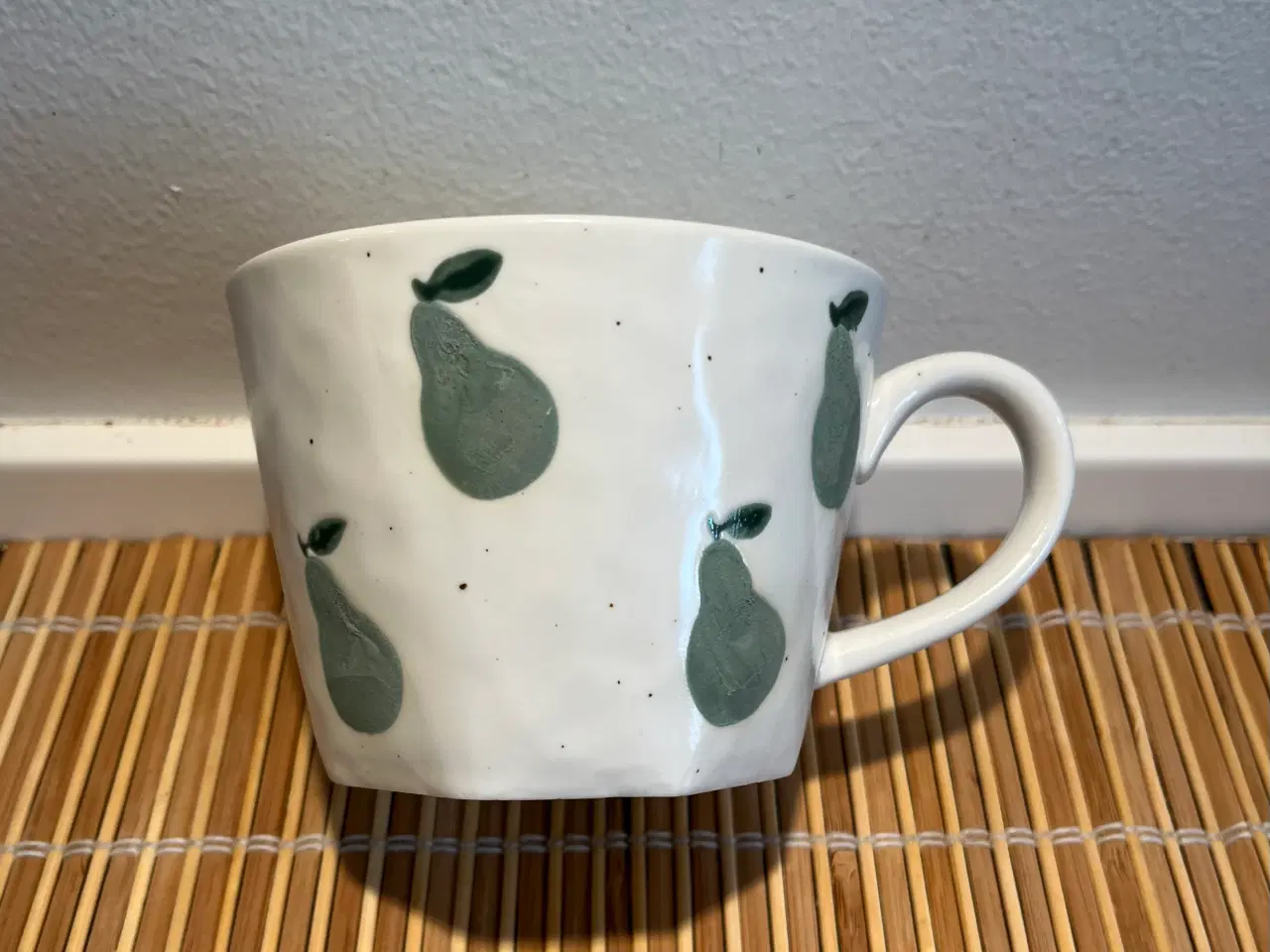 Billede 3 - Stor kop med pæremotiv  produceret Mørkegaard A/S