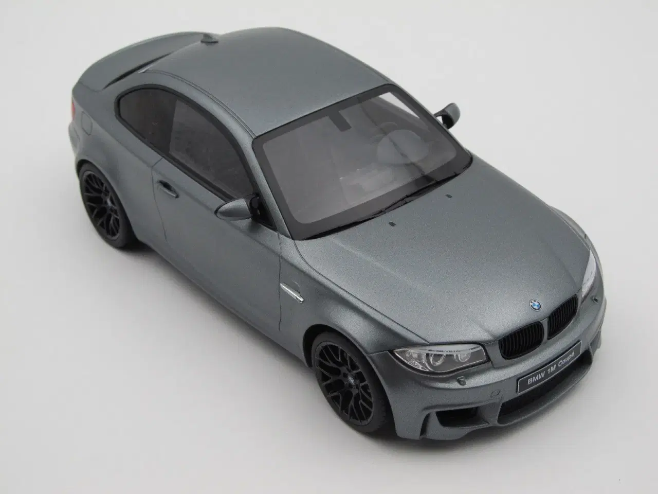 Billede 5 - 2011 BMW 1M Coupe 1:18  Type E82  