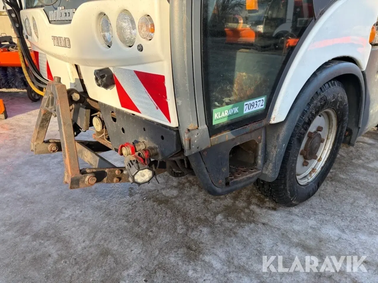 Billede 3 - Redskabsbærer Multicar Tremo Carrier WMU2X5 med sneplov, kost og saltspreder