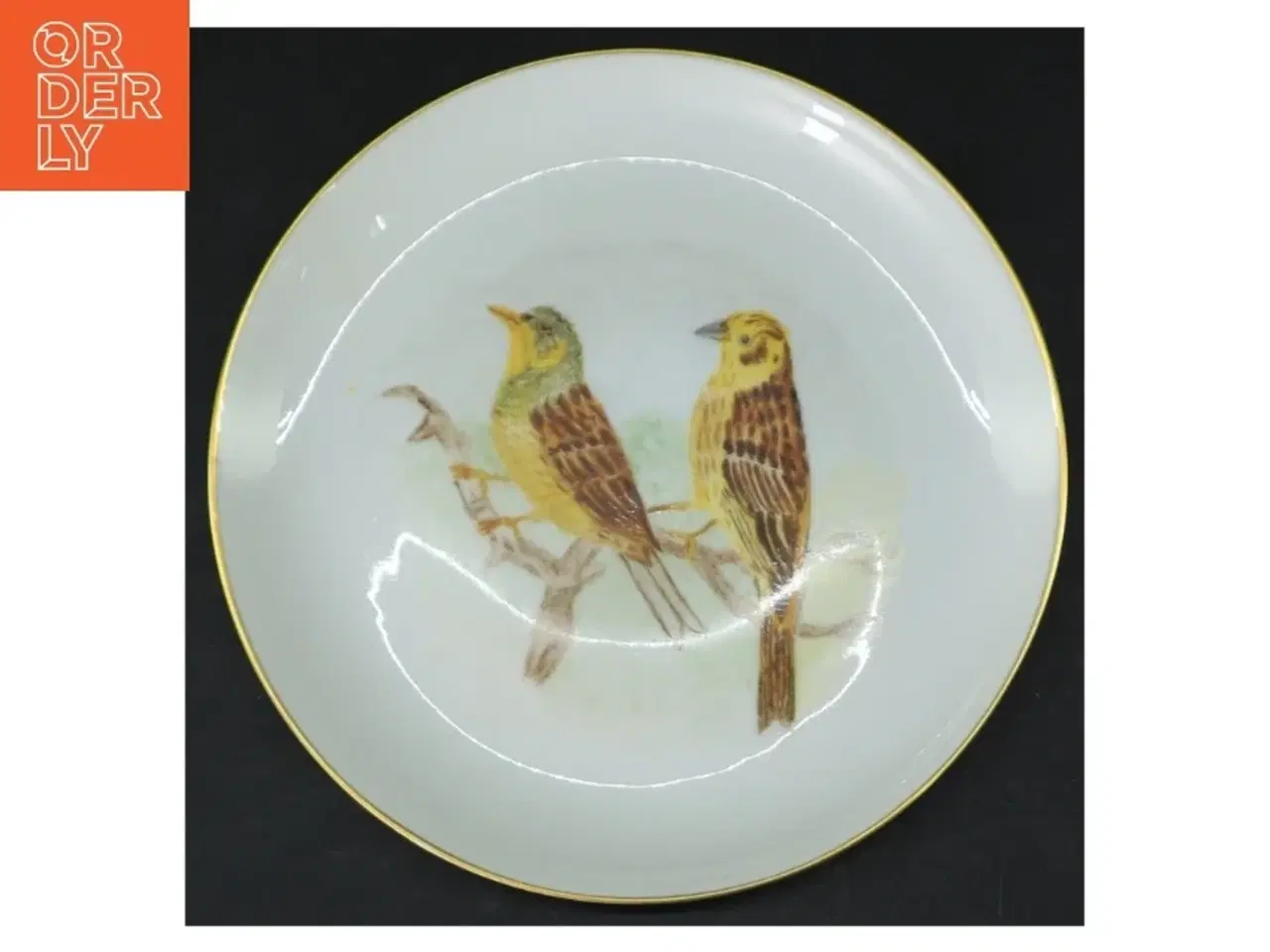 Billede 1 - Dekorativ porcelænstallerken med fuglemotiv fra E. M. (str. Ø. 17 cm)