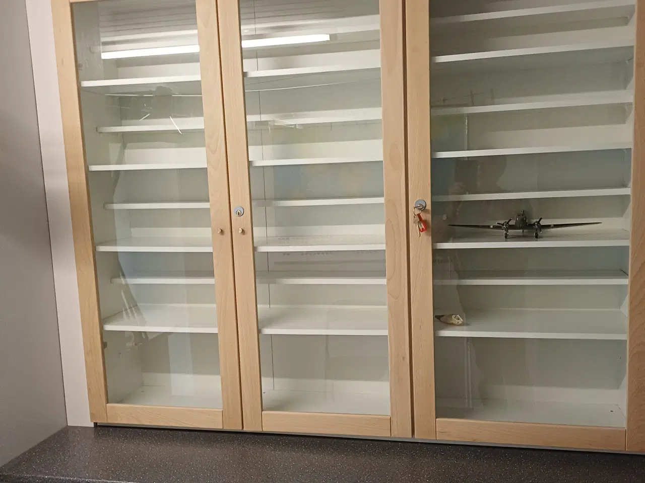 Billede 1 - Vitrine skabe