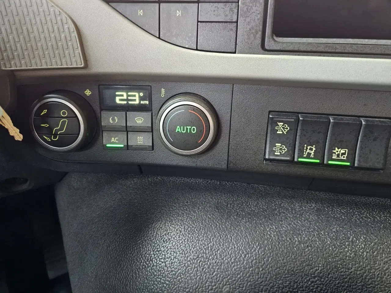 Billede 16 - Volvo FM450, Trækker