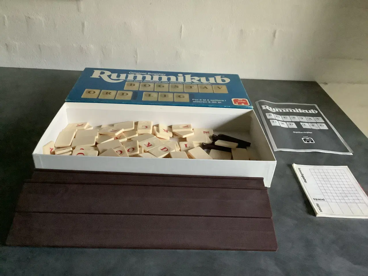 Billede 8 - Brætspil Stikord og danmarksspillet, rummikub 