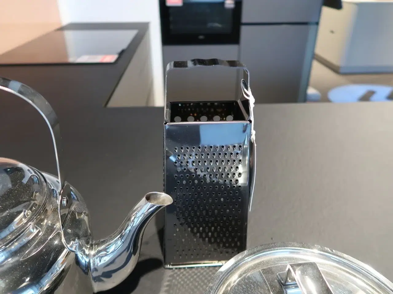 Billede 4 - Gryde, kedel & rivejern