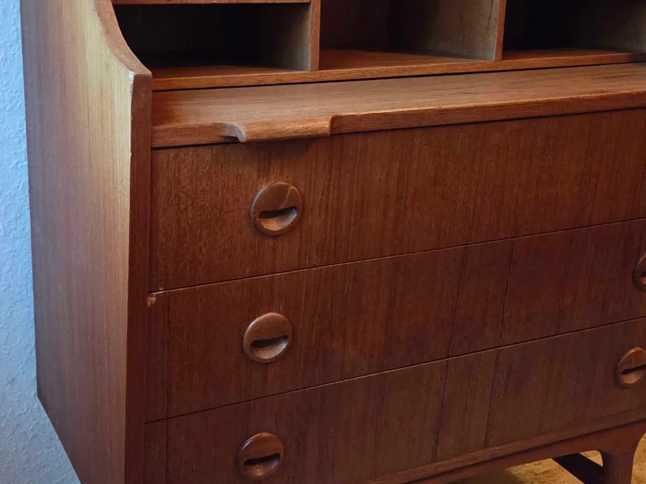 Billede 7 - Teaktræs chatol med udtrækkelig skriveplade 