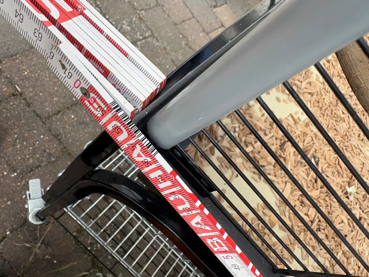 Billede 4 - Stort fuglebur med hjul.