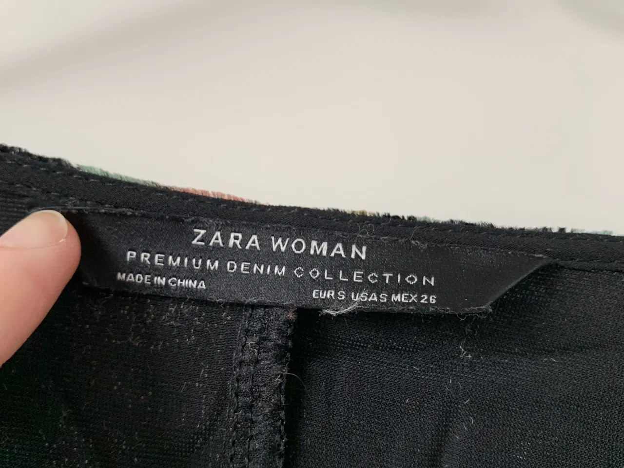 Billede 2 - Zara slå om kjole velour