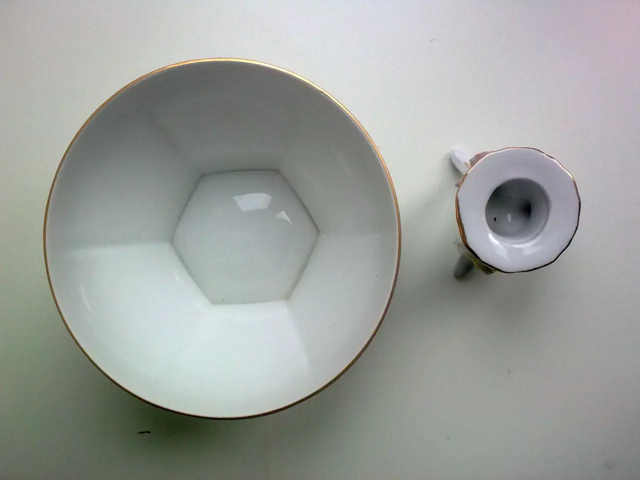 Billede 16 - Håndlavet porcelæn rose lysholder + 6 hvide roser