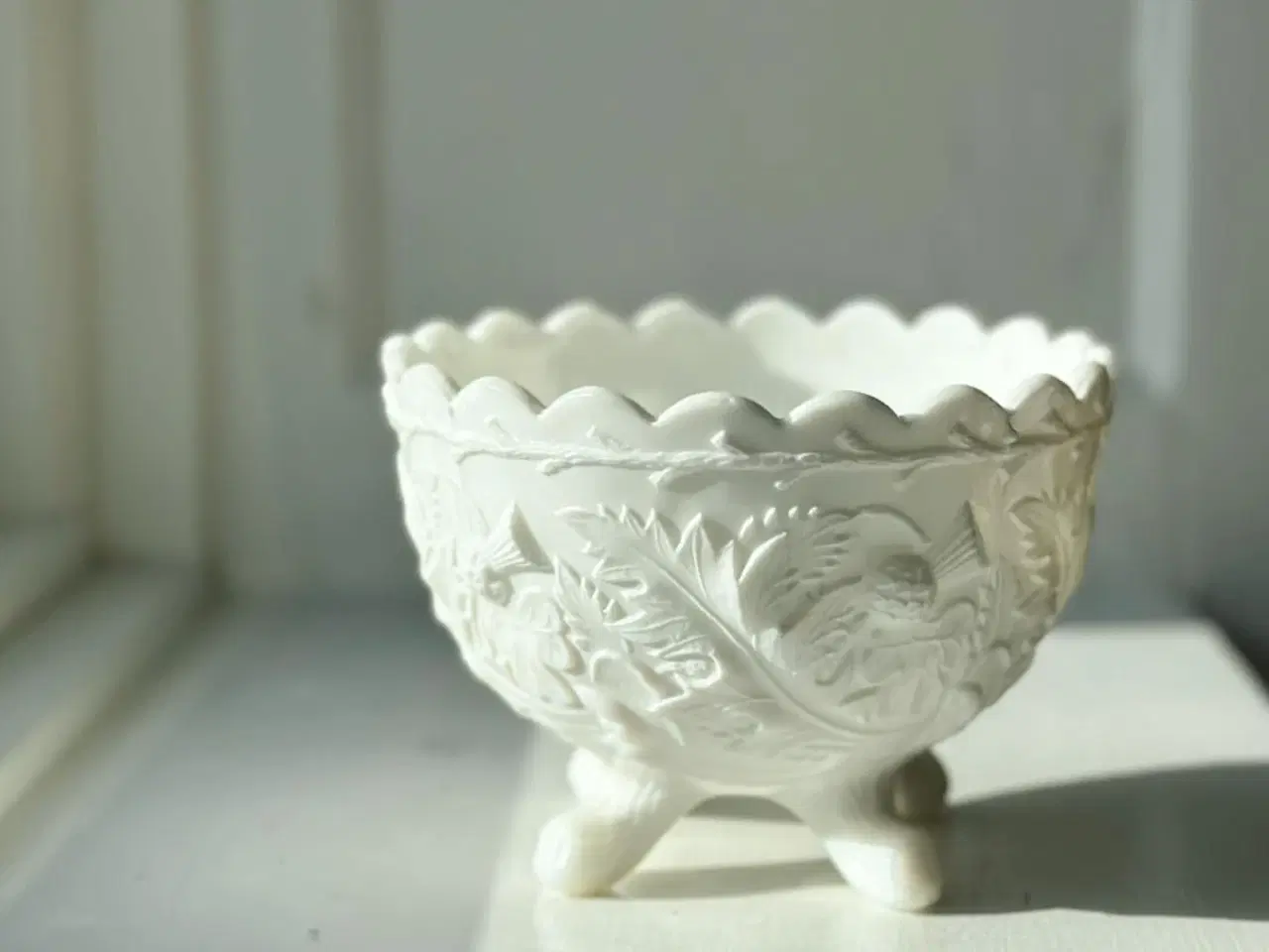 Billede 1 - Opalineglas, skål på 4 fødder