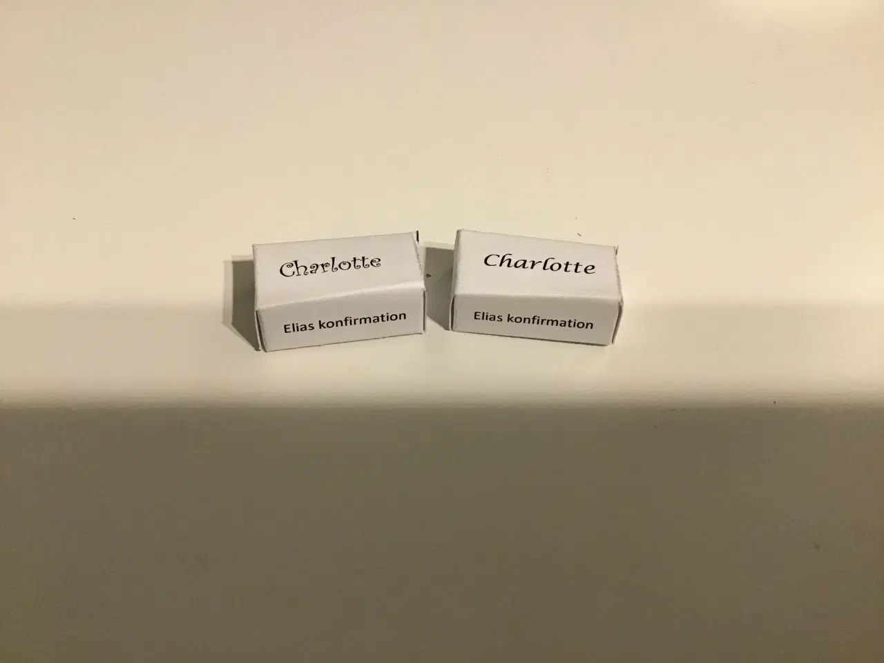 Billede 1 - Personlige æsker med navn til konfirmation