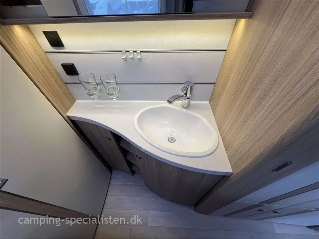 Billede 12 - 2016 - Fendt Bianco Activ 495 SFE   2016 Fendt Bianco 495 SFE - se den nu hos Camping-Specialisten.dk