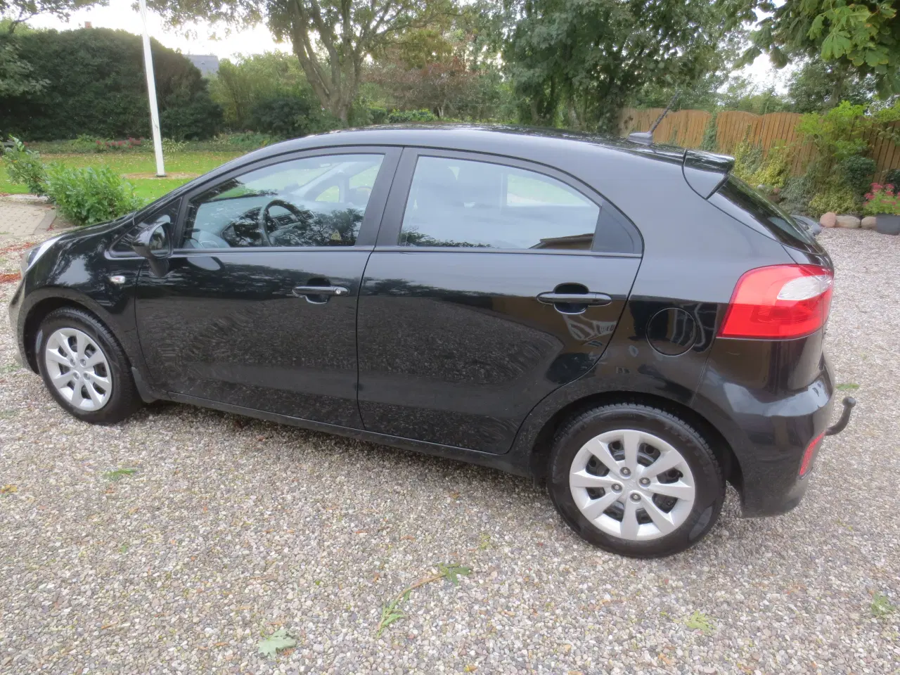 Billede 10 - Kia Rio 1.1 Cd 5 D. 2016. M/ Skærm Nysynet. 