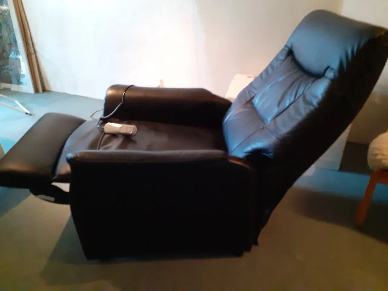 Billede 1 - El hvile stol med tip og fodstøtte