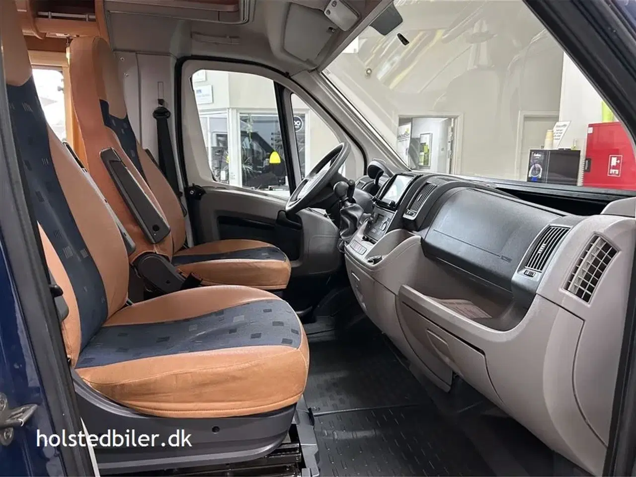 Billede 7 - 2009 - Dethleffs Globebus T001   Velholdt med dobbeltseng.