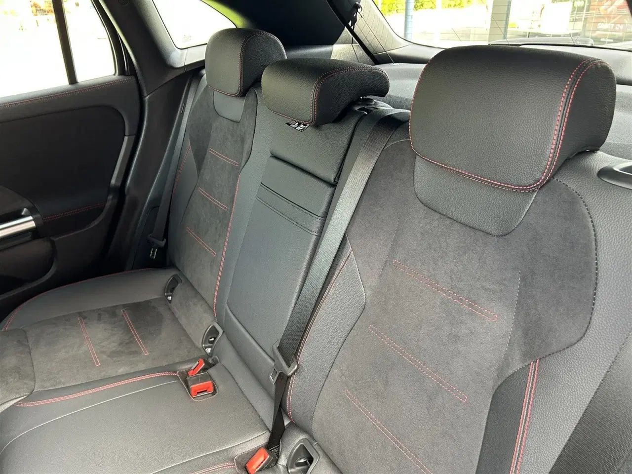 Billede 16 - Mercedes EQA350  AMG Line 4Matic