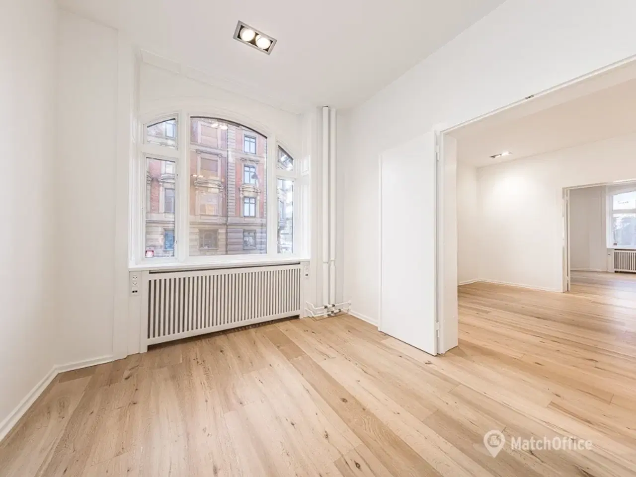 Billede 2 - Historisk ejendom. Moderne rammer. Central beliggenhed.