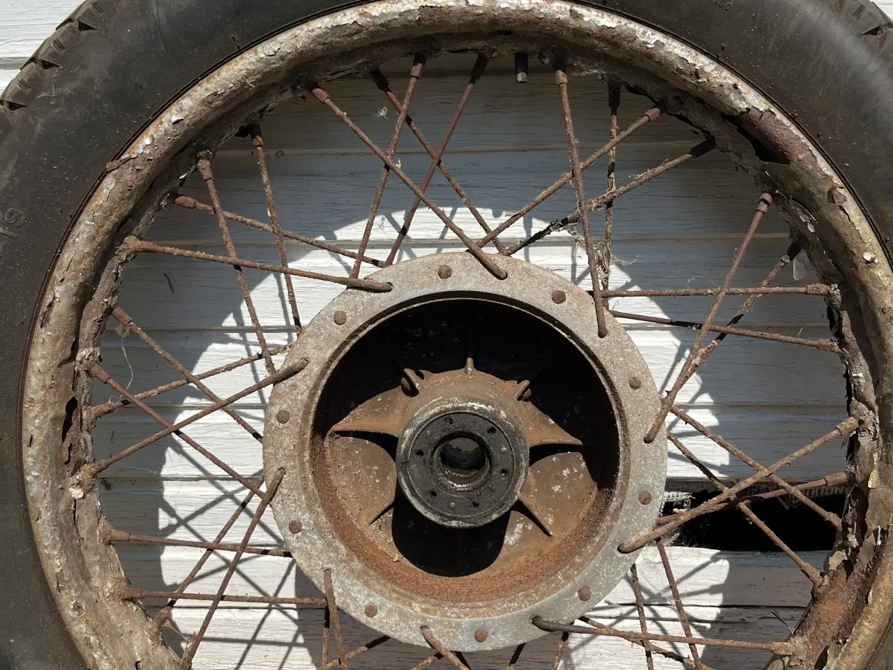 Billede 7 - Triumph nav og fælge