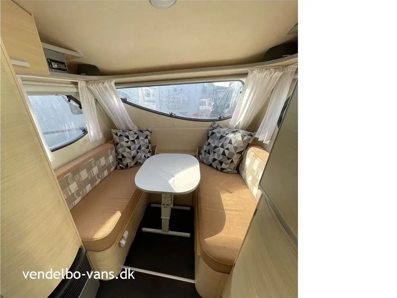 Billede 5 - 2008 - Adria Action 361 LH   Nem og handy størrelse - i smart design