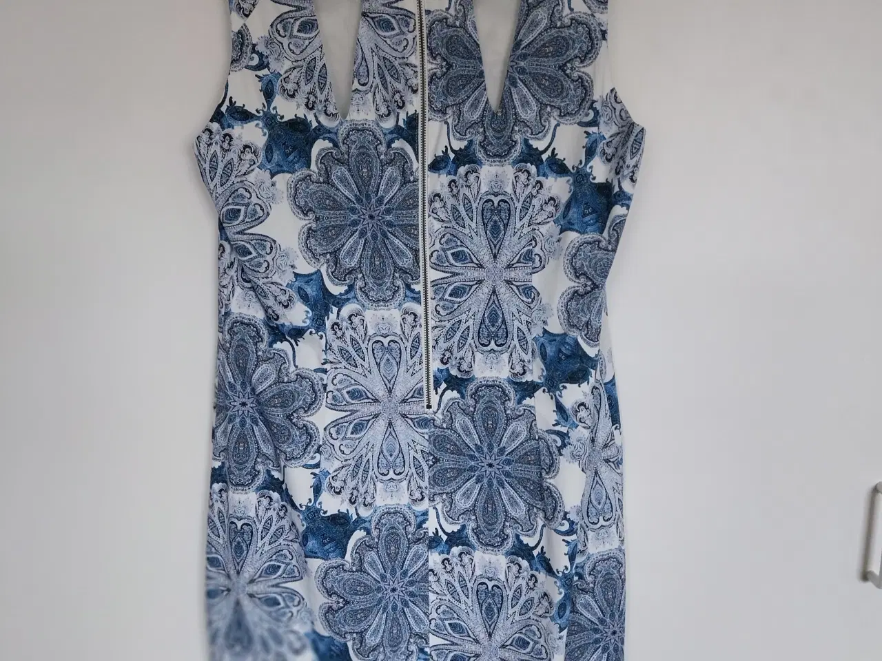 Billede 2 - 2 kjoler fra 2 Biz