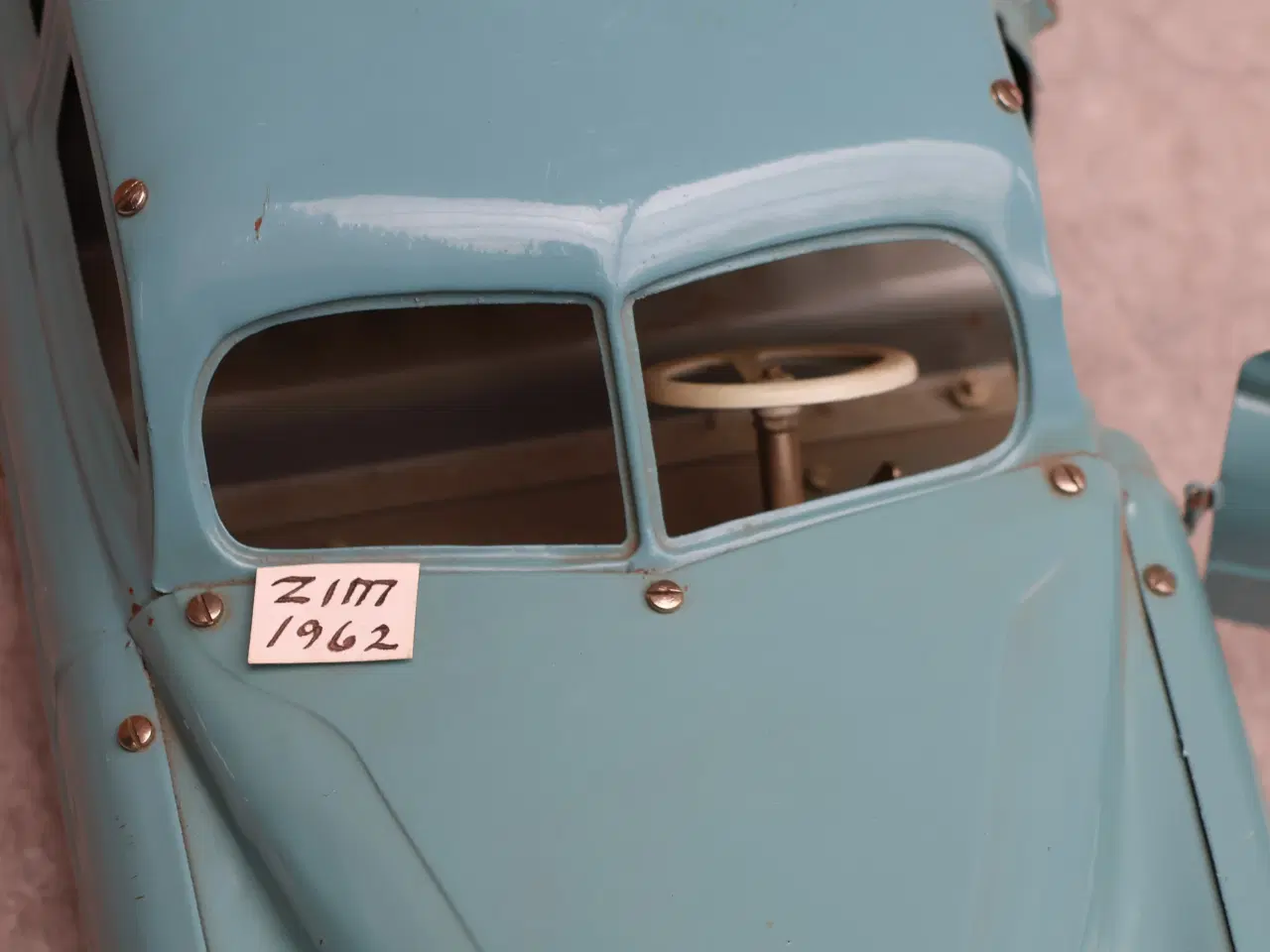 Billede 9 - Sjælden Gl metal bil GAZ-12 Zim. årg 1962.