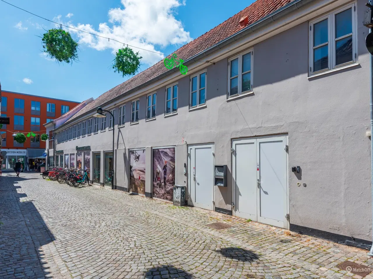 Billede 2 - Unikt lejemål med mange muligheder - midt i hjertet af Roskilde!
