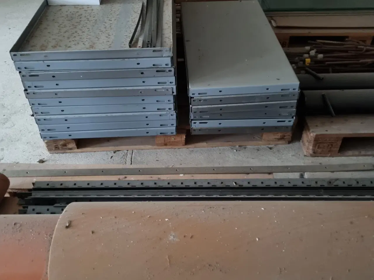 Billede 3 - Stålreoler sælges