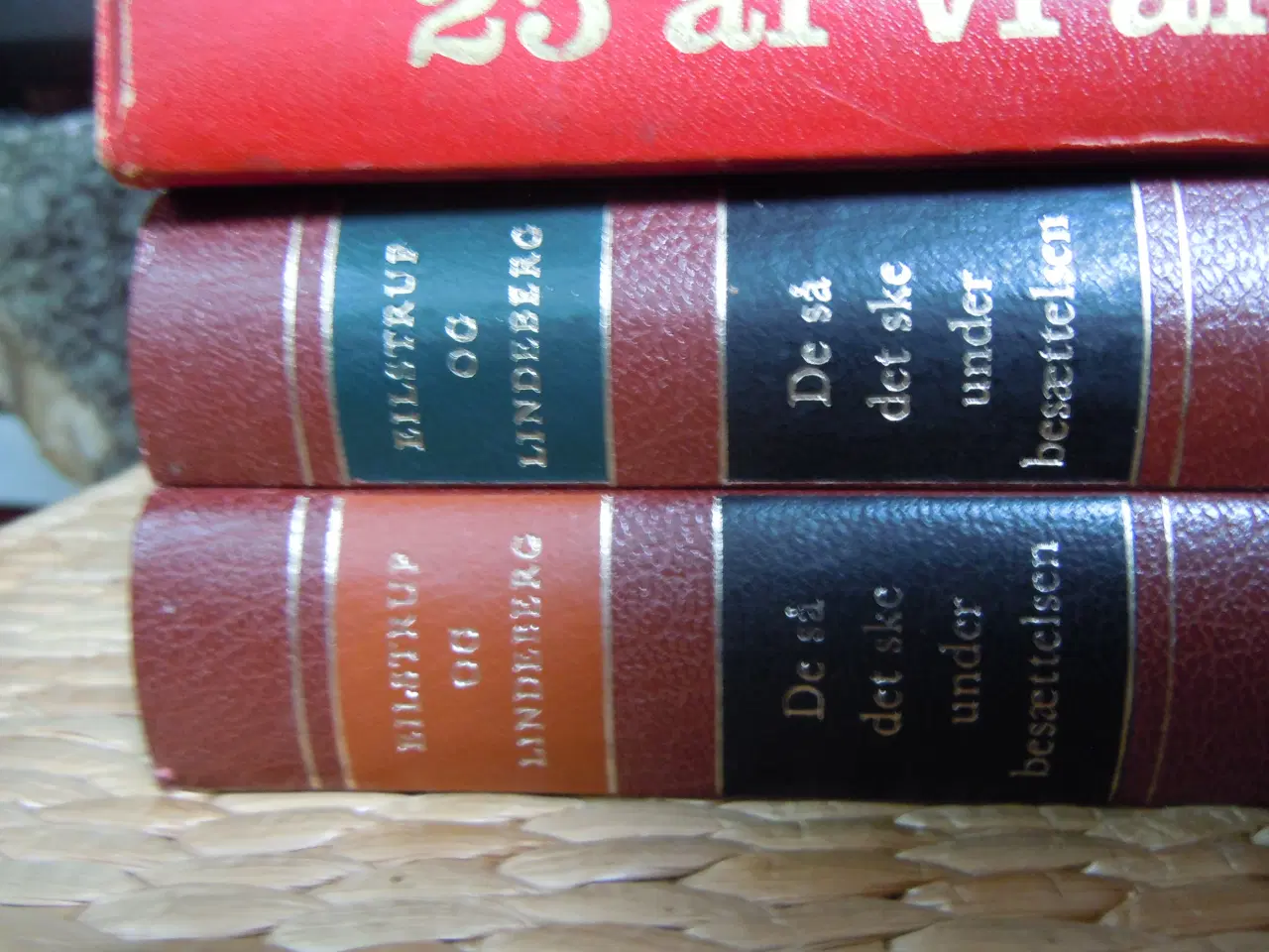 Billede 8 -  Værldskriget i bild, 7 bind mm. 