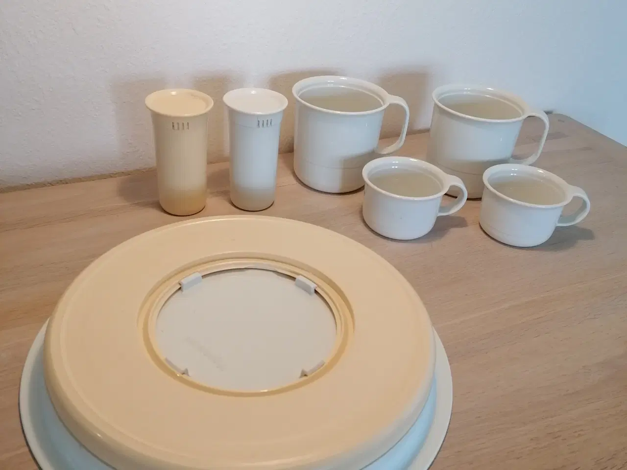 Billede 2 - Tupperware sæt, drejebakke/ salt og peber/ kopper